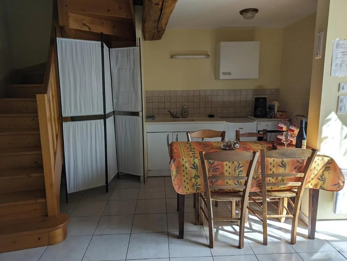 Domaine Viticole Philippe Deschamps Bed & Breakfast Beaujeu  France